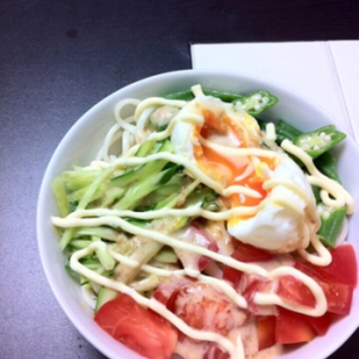 野菜たっぷり!胡麻だれサラダそうめん